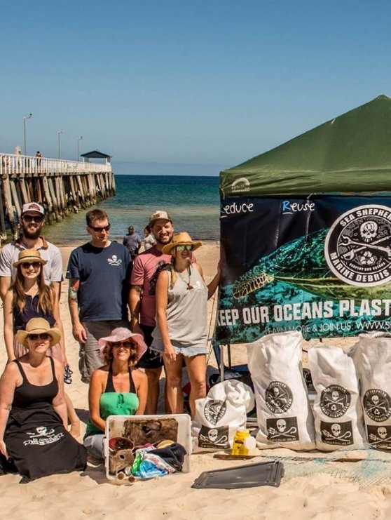 marinedebriscleanupx559x741.jpg__559x741_q85_crop_subsampling-2